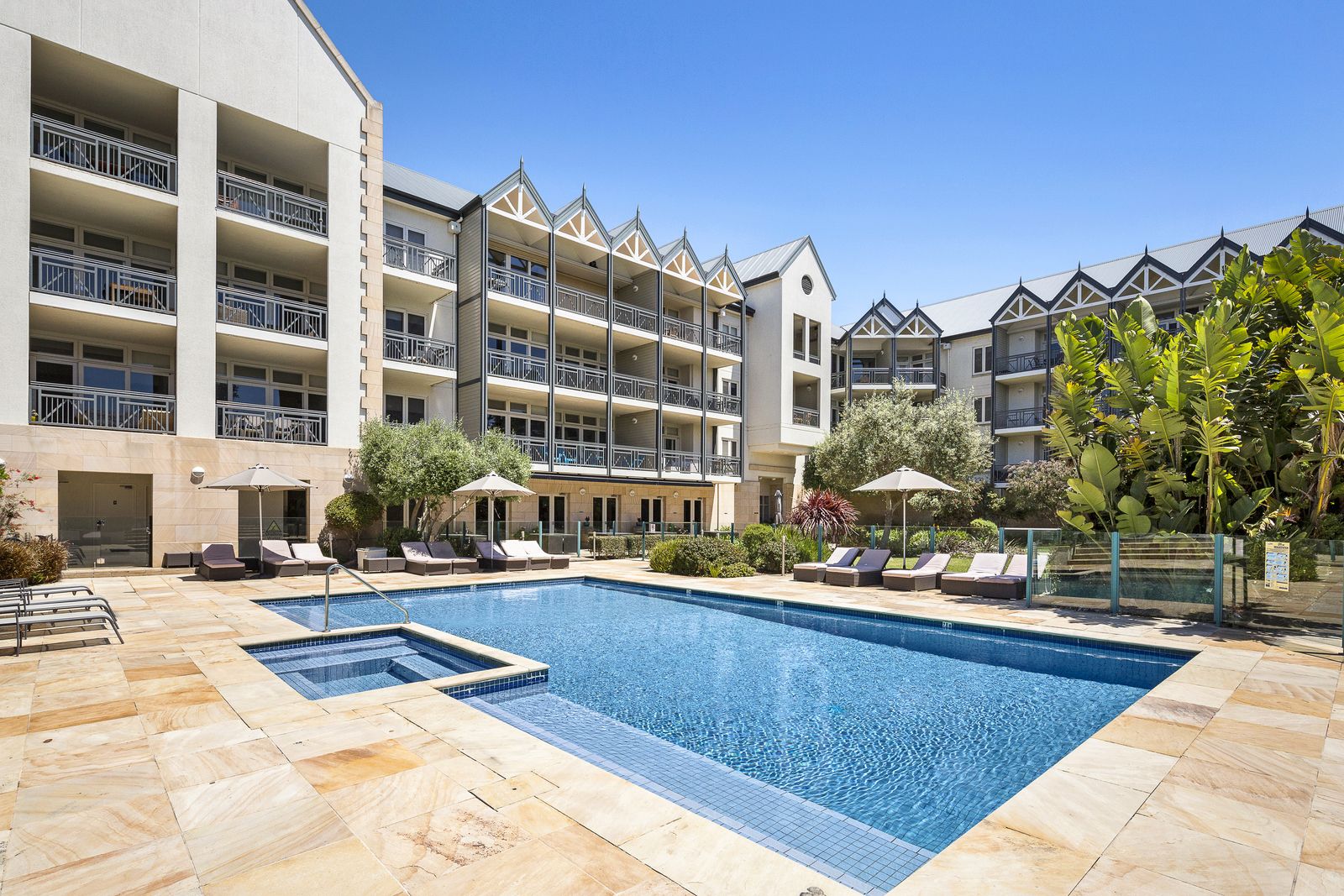 Portsea Village Resort