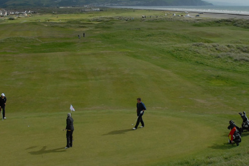 borth-_-ynyslas-golf-club_2.jpg
