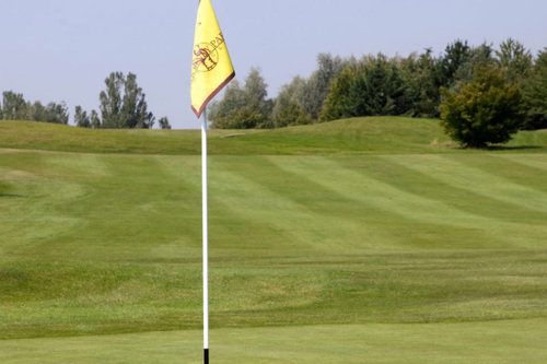 thorney-park-golf-club_1.jpg