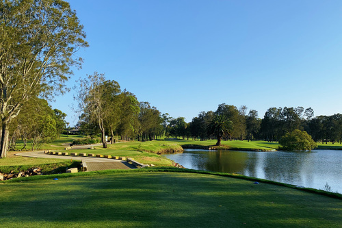 tour-hole18.jpg