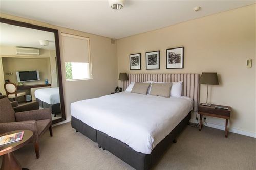 Peppers-Craigieburn-Morton-Wing-Room-1.t83649.jpg