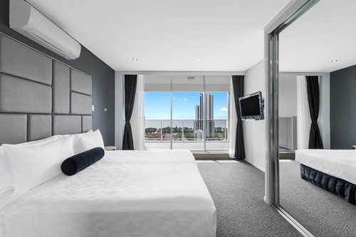 three-bedroom-ocean-suite-qld1-4.jpg