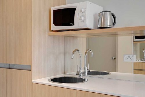 travelodge-hotel-manly-kitchenette-2016.jpg__1230x615_q85_crop_subsampling-2_upscale.jpg