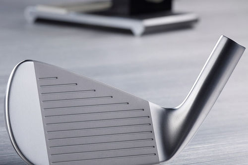 Mizuno Golf JPX919 Tour Right Hand 4-PW 7 Steel Irons - Image 2