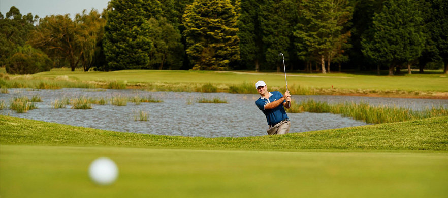 18 Holes for Four with Two Shared Motorised Carts & Drinks at Hidden Valley Golf & Country Club!