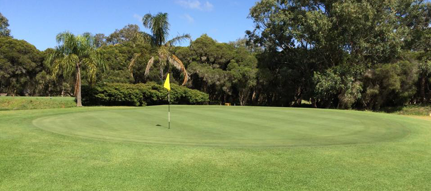 <em>One of WA's Hidden Gems!</em> 18 Holes for Four with Shared Motorised Carts & Drinks at Chequers Golf Club! 
