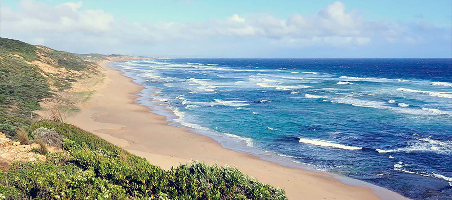 <em>Stunning Stay and Play for Two at the Mercure Portsea Golf Club!</em> Includes two nights twin share accommodation on arrival, cooked breakfast and golf with a motorised cart at the beautiful Portsea Golf Club! 