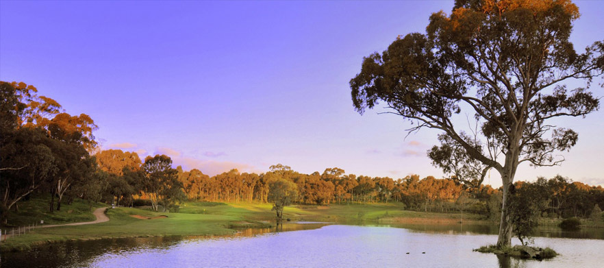 <em>Play one of Adelaide's Hidden Gems!</em> 18 Holes for Two at the Beautiful <em>Flagstaff Hill Golf Club.</em> Includes a motorised cart and a cold drink each after your round.  