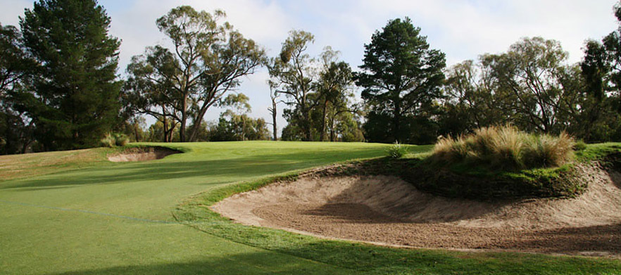 <em>Gisborne Golf Club:</em> 18 Holes for Two in a motorised cart, & a refreshing beer each! An easy 40-minute drive NW of the CBD.