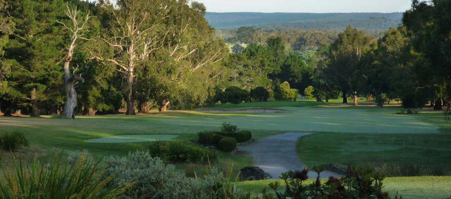 <em>Gisborne Golf Club:</em> 18 Holes for Two in a motorised cart, & a refreshing beer each! An easy 40-minute drive NW of the CBD.