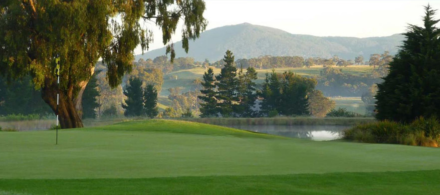 <em>Gisborne Golf Club:</em> 18 Holes for Two in a motorised cart, & a refreshing beer each! An easy 40-minute drive NW of the CBD.