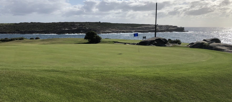 18 Holes for Four in shared Motorised Carts & 2 jugs of drink to share at Randwick Golf Course.