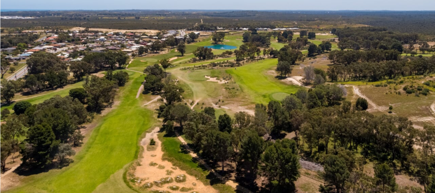 <em> 18 Holes for Two at the Spectacular Sun City Country Club!</em> Includes a Shared Motorised Cart.