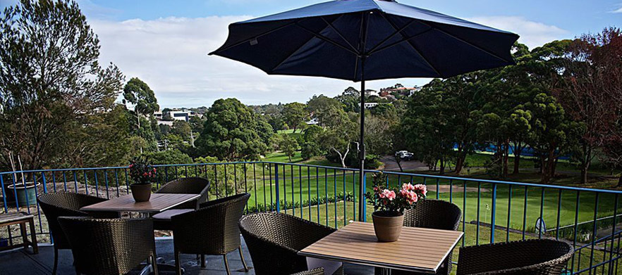 <em>Discover one of Sydney's Hidden Gems!</em> 18 Holes for Two in a Motorised Cart with Drinks at the beautiful Castlecove GC.