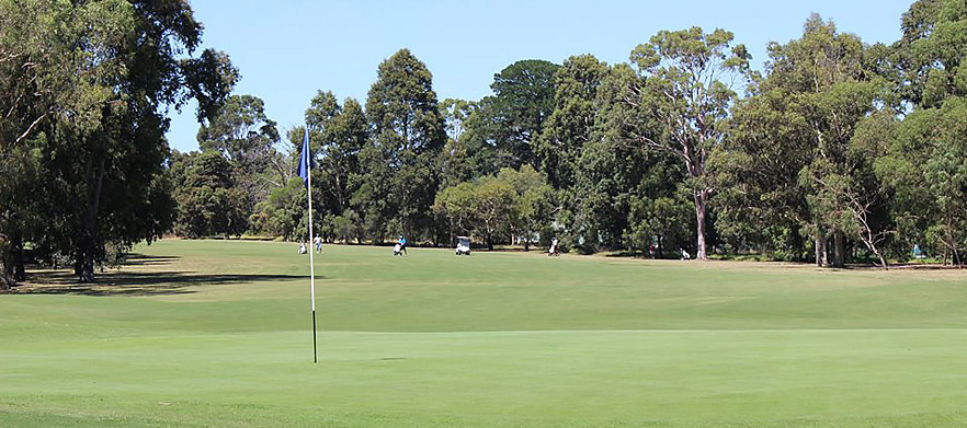 <em>Play one of Australia's top Golf Courses!</em> 18 holes for 2 at the spectacular Cranbourne Golf Club with a beer each after your round. 