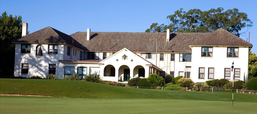 Golf Stay & Play for 2 People at <em>The Dormie House,  Moss Vale Golf Club.</em> One night accommodation for 2 people with breakfast each, two course dinner, range balls and golf at Moss Vale Golf Course. 