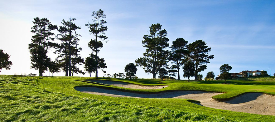 <b>Discover one of Auckland's Gems!</b> Stunning Two Night Stay & Play for Two at the Whangaparaoa Lodge. Includes Golf at the Stunning <b>Gulf Harbour Country Club</b> with Breakfasts each morning. 