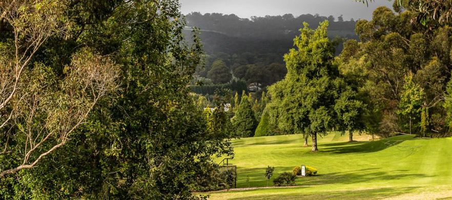 <em>Midweek Special:</em> 18 holes for 2 in a motorized cart at <em>The Highlands Golf Club.</em> Cruise the beautiful Southern Highlands with a mate! 