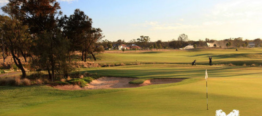 <em>Eynesbury Golf Club Special!</em> 18 Holes for Two in a Shared Motorised Cart and a Beer each after your round. 