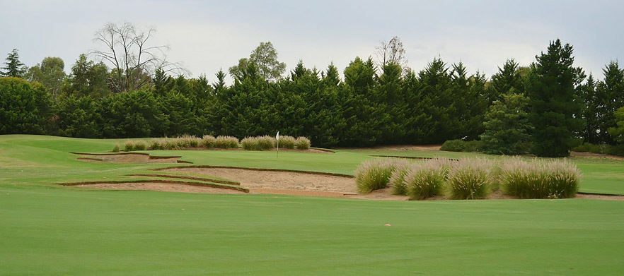 <em>Stay and Play at one of the Murray’s True Gems!</em> Two Nights for Two at The Early Settler Golf Resort. Includes Golf at the Stunning Tocumwal Golf Club with Motorised Carts, Breakfasts each morning & more! 