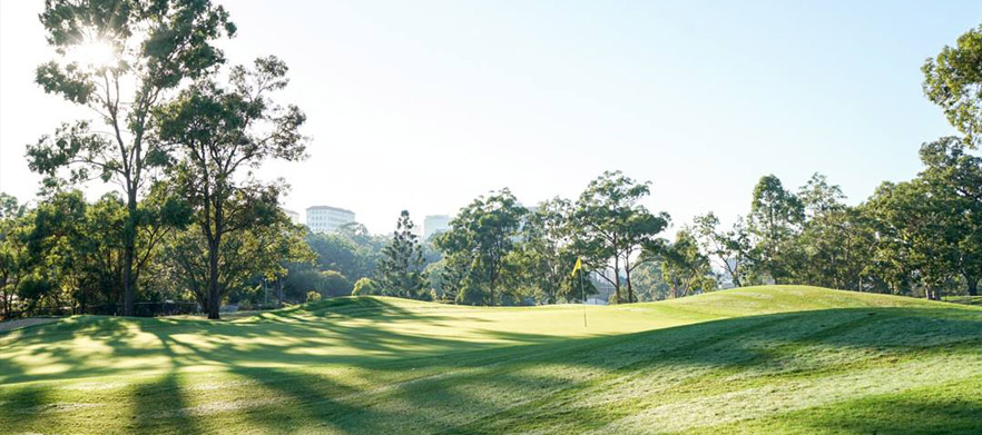 </em>Play Brisbane's Scenic City Course Victoria Park Golf Complex. 18 Holes for 2 With Motorised Cart and Range Balls.  2 Players normally $132, this offer $69.</em>