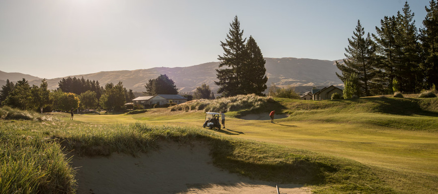 One night stay for two people at <em>The Gate and Harvest Hotel</em>. playing at the beautiful <em> Cromwell Golf Club </em>. Your stay includes 18 holes golf with a motorised cart with one night accomodation. 