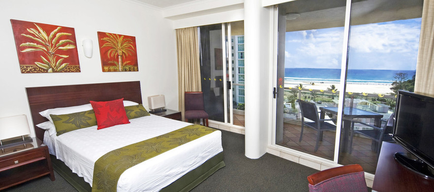 <em>Play, Stay & Relax at Mantra Twin Towns</em> 1 Night Stay with 18 Holes For Two at Coolangatta Tweed Heads Golf Club With Electric Cart.</em>