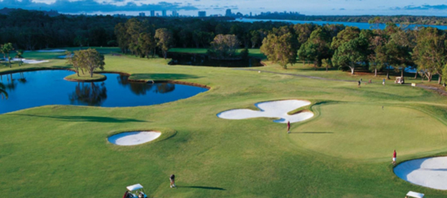 <em>Play, Stay & Relax at Mantra Twin Towns</em> 1 Night Stay with 18 Holes For Two at Coolangatta Tweed Heads Golf Club With Electric Cart.</em>