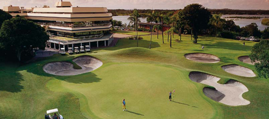 <em>Play, Stay & Relax at Mantra Twin Towns</em> 1 Night Stay with 18 Holes For Two at Coolangatta Tweed Heads Golf Club With Electric Cart.</em>