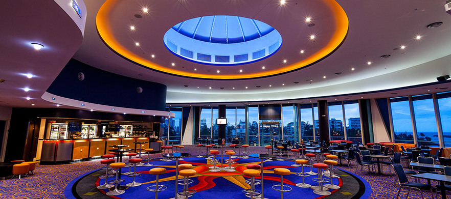 <em>Play, Stay & Relax at Mantra Twin Towns</em> 1 Night Stay with 18 Holes For Two at Coolangatta Tweed Heads Golf Club With Electric Cart.</em>