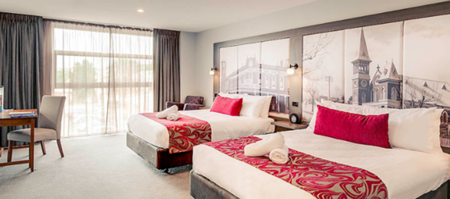 <em> Play Two Regional Victorian Gems Staying at the Beautiful Mercure Warragul! </em> Includes one night accommodation with a bottle of wine on arrival and golf for two at Warragul and Drouin Golf Clubs!