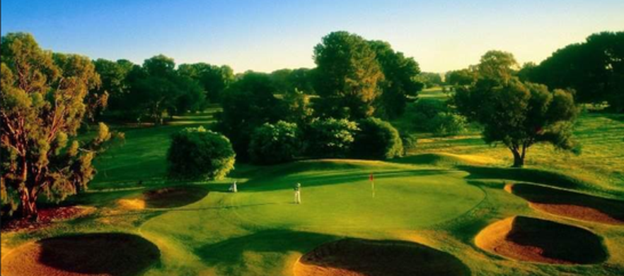 <em> Stay and Play at one of the Murray's True Gems! </em> Two Nights for Two at Bridges Villas! Includes Unlimited Golf at Cobram Barooga Golf Club, Motorised Carts, Breakfasts, Drinks, Meal Vouchers & More.