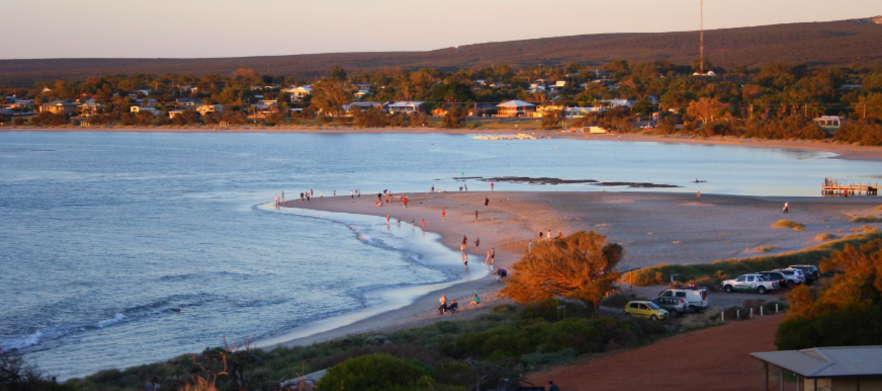 <em>Two Night Stay & Play at for Two at Kalbarri Edge Resort with Unlimted Golf at Kalbarri Golf Club!</em> Includes Accomodation, Golf and more! 