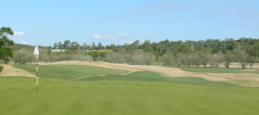 <em>One of Sydney's Top Courses!</em> 18 Holes for Two with a at the <em>Beautiful Riverside Oaks Golf Resort!</em> Includes a shared motorised cart & drinks. 