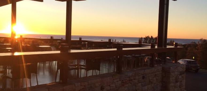 <em>Play, Stay & Relax Ocean Shores Motel.</em> 1 Night Stay with Breakfast, 18 Holes For Two at Ocean Shores Country Club &  Murwillumbah Golf Club.