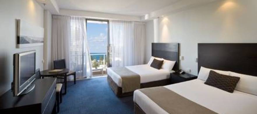 <em> 2 nights Stay and Play </em> at Crowne Plaza with Breakfast and Wi Fi <em>and 18 Holes of golf with Cart at <em> Surfers Paradise and Palm Meadows<em> 