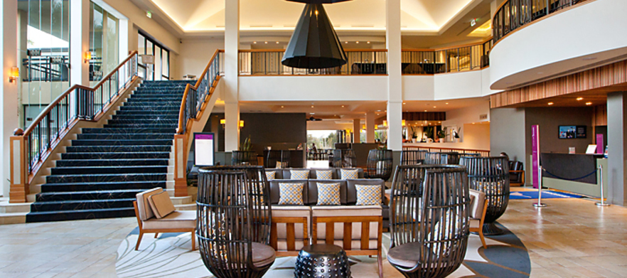 <em>1 Night Stay For Two at Mercure Gold Coast, with Breakfasts, 18 Holes at Palm Meadows each in shared Motorised Carts.</em>