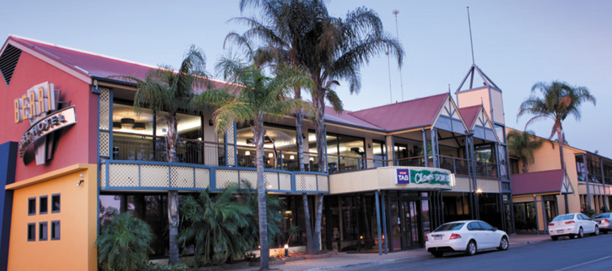 2 Player Murray River Golf Escape at <em>The Beautiful Berri Hotel!</em> Enjoy 2 Nights Accommodation with Breakfast daily and golf at Renmark Golf & Country Club. 