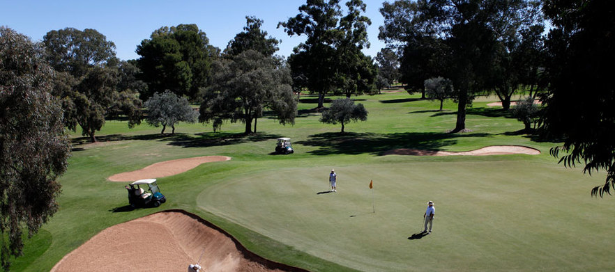 2 Player Murray River Golf Escape at <em>The Beautiful Berri Hotel!</em> Enjoy 2 Nights Accommodation with Breakfast daily and golf at Renmark Golf & Country Club. 