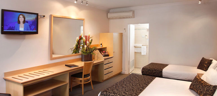 2 Player Murray River Golf Escape at <em>The Beautiful Berri Hotel!</em> Enjoy 2 Nights Accommodation with Breakfast daily and golf at Renmark Golf & Country Club. 