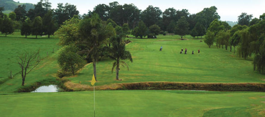 Enjoy a One Night Golf Getaway for Two at <em>The Beautiful Jamberoo Resort! </em>Includes Breakfast, Dinner Vouchers, Golf at Jamberoo GC in a Motorised Cart & More!