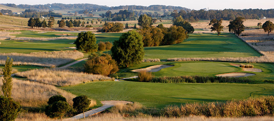 18 holes of golf for 2 at <em>Mt Broughton Golf & Country Club.</em> Available 7 days a week with a refreshing beer each afterwards.