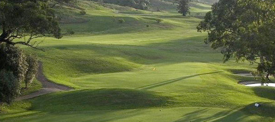 18 holes for Two at <em>Macarthur Grange Country Club.</em> Enjoy a shared cart & a soft drink each after your game. 