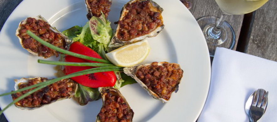 Overnight stay & play escape for TWO to the gorgeous Hunter Valley! Includes 18 holes of golf at <em>Hunter Valley Golf Club</em> with cart hire, brewery tour & tasting PLUS breakfast & late check-out! 