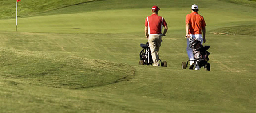 <em>Sunshine Golf Club:</em>  18 holes of golf for 2 with range balls before your round and a beer each afterwards.