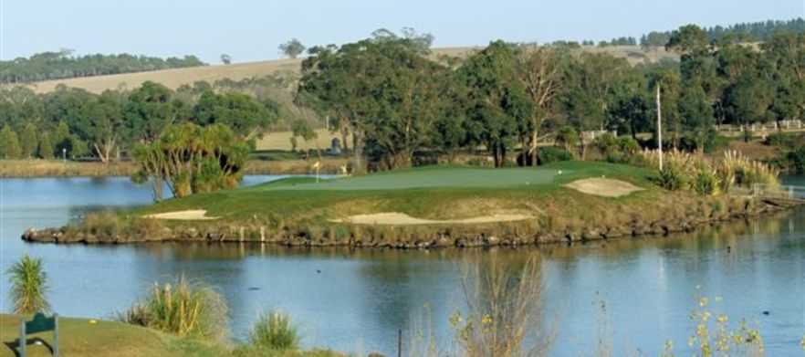 Play the <em>Championship Hidden Valley Golf & Country Club!</em> 18 holes for 2 with motorised cart, valid for Weekend rounds. 