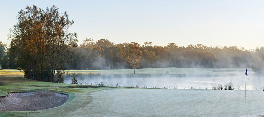</em>18 Holes For TWO in a motorised cart PLUS range balls at the beautiful Gainsborough Greens Golf Club. <em>