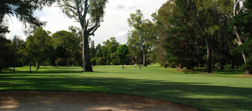 2 Nights Stay & Play for 2 at <em>Corowa Golf Club & Motel.</em> Play one of the <em>Top 3 Regional Pro-Am Courses.</em> Accommodation, Golf, Drinks & Meals. 