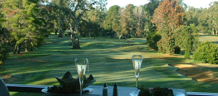 2 Nights Stay & Play for 2 at <em>Corowa Golf Club & Motel.</em> Play one of the <em>Top 3 Regional Pro-Am Courses.</em> Accommodation, Golf, Drinks & Meals. 
