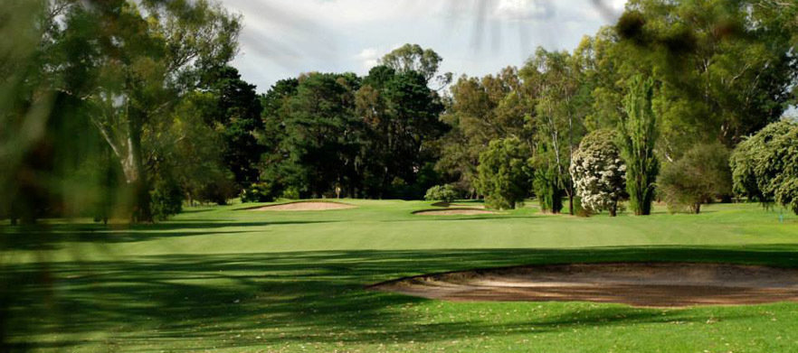 2 Nights Stay & Play for 2 at <em>Corowa Golf Club & Motel.</em> Play one of the <em>Top 3 Regional Pro-Am Courses.</em> Accommodation, Golf, Drinks & Meals. 